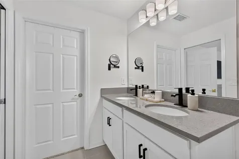 1813 Fender Lane Sarasota FL 34240