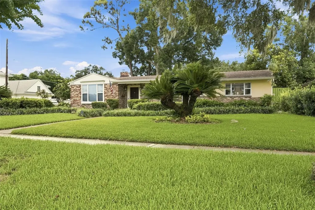 1228 Spring Lake Drive Orlando FL 32804