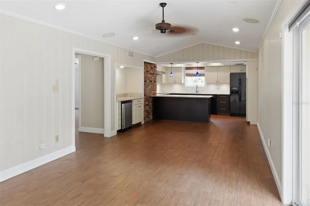 1228 Spring Lake Drive Orlando FL 32804