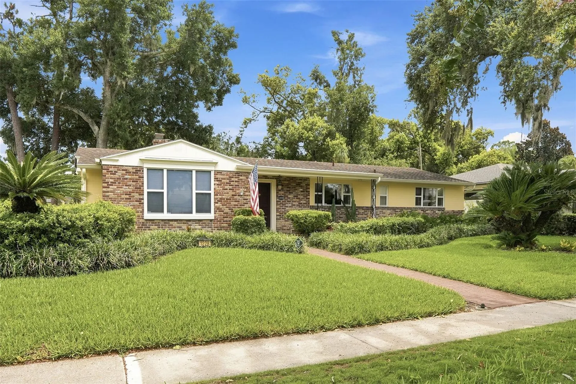 1228 Spring Lake Drive Orlando FL 32804