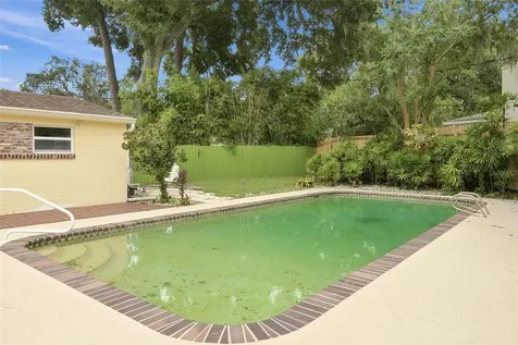 1228 Spring Lake Drive Orlando FL 32804