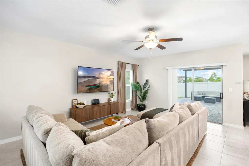 4702 Ron Eddie Place Tampa FL 33619