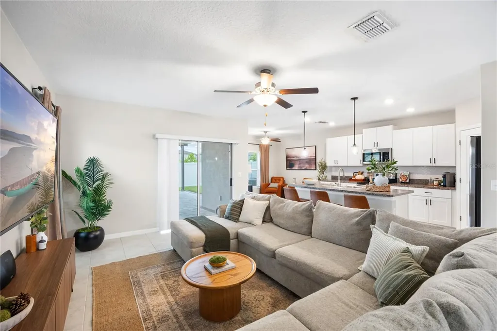 4702 Ron Eddie Place Tampa FL 33619