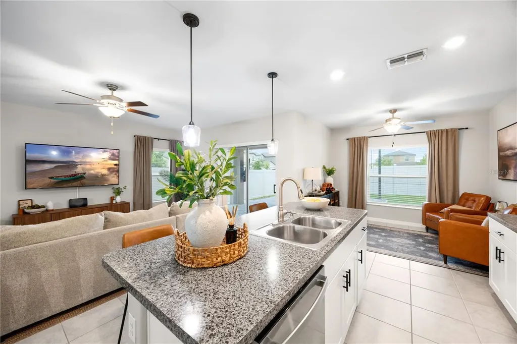 4702 Ron Eddie Place Tampa FL 33619