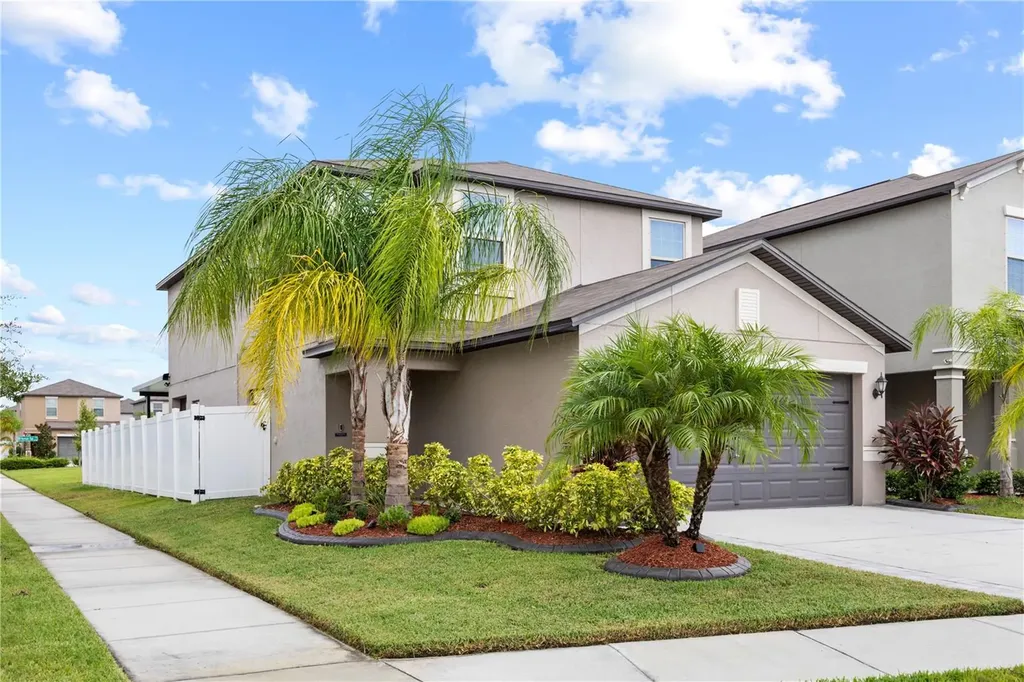4702 Ron Eddie Place Tampa FL 33619