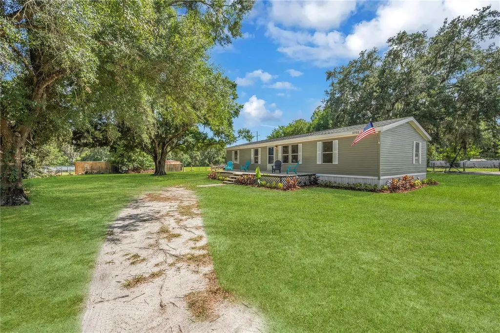5703 Luckasavage Road Plant City FL 33567