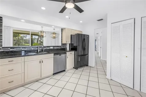 6101 34th Street W Bradenton FL 34210