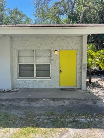 419 Pineapple Street Tarpon Springs FL 34689