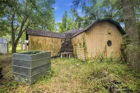 12897 NW Highway 225 Reddick FL 32686