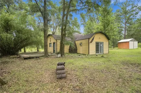 12897 NW Highway 225 Reddick FL 32686