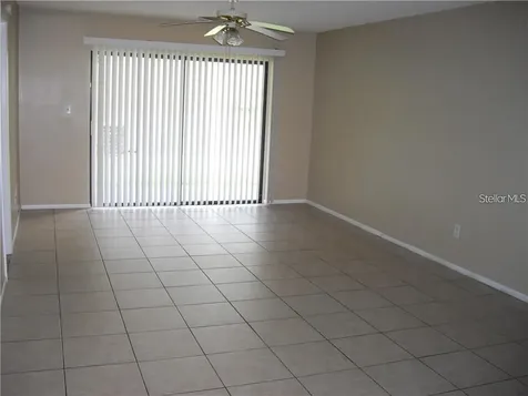 4452 Pinebark Avenue Orlando FL 32811
