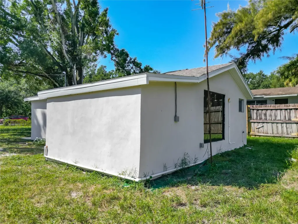 6920 Delano Avenue Tampa FL 33619