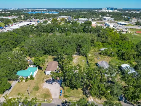 6920 Delano Avenue Tampa FL 33619