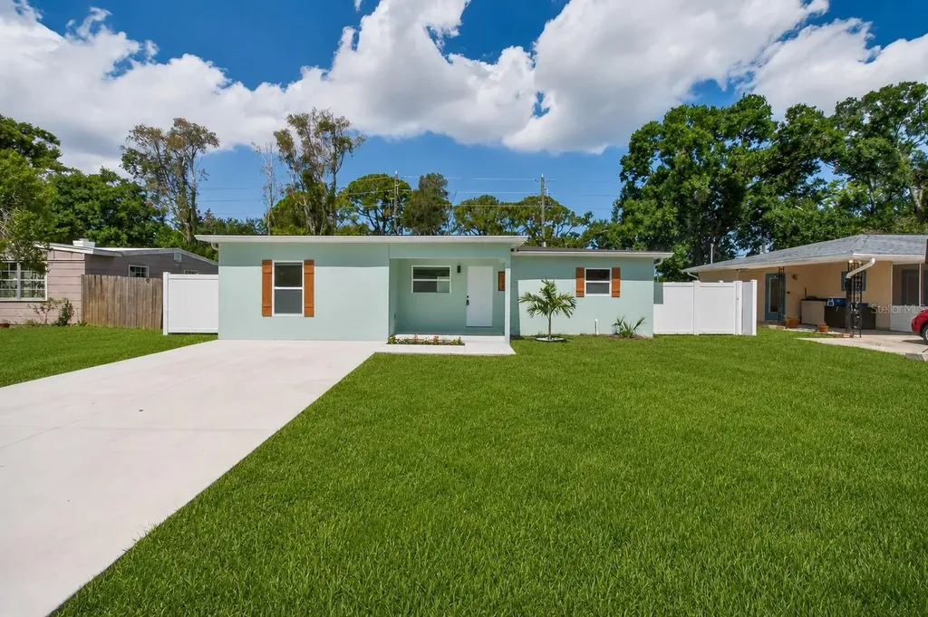 106 Melody Lane Largo FL 33771
