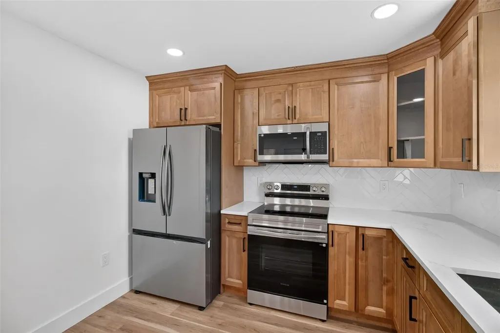 106 Melody Lane Largo FL 33771