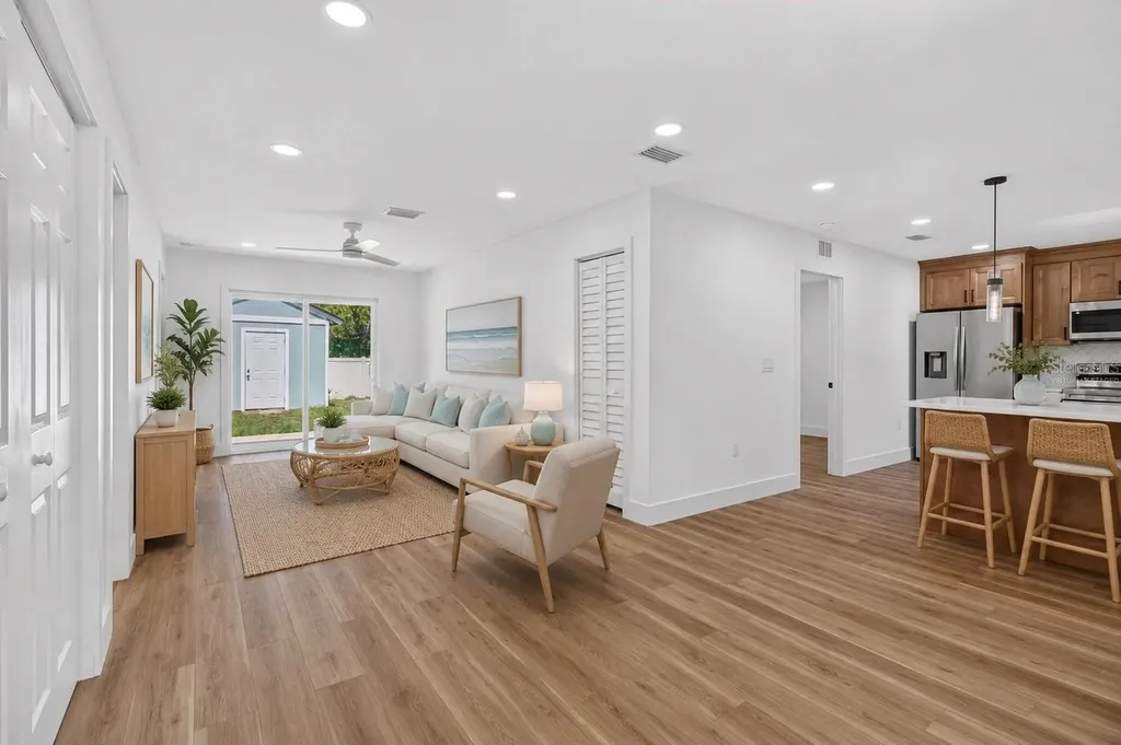 106 Melody Lane Largo FL 33771