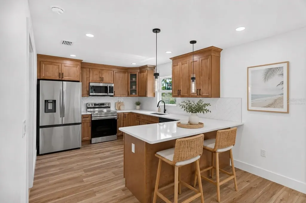 106 Melody Lane Largo FL 33771