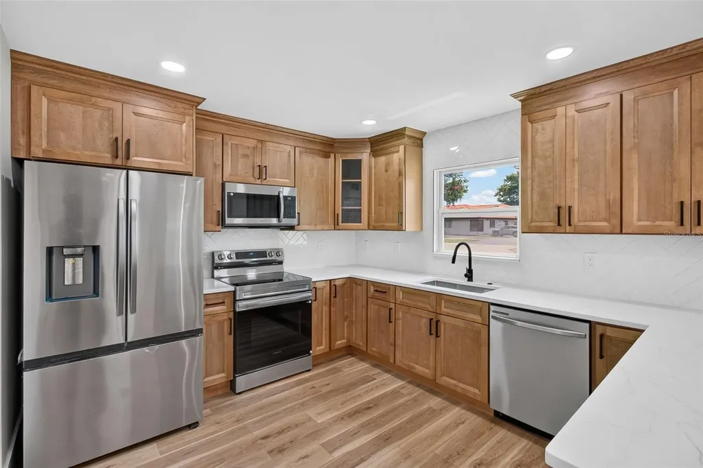 106 Melody Lane Largo FL 33771