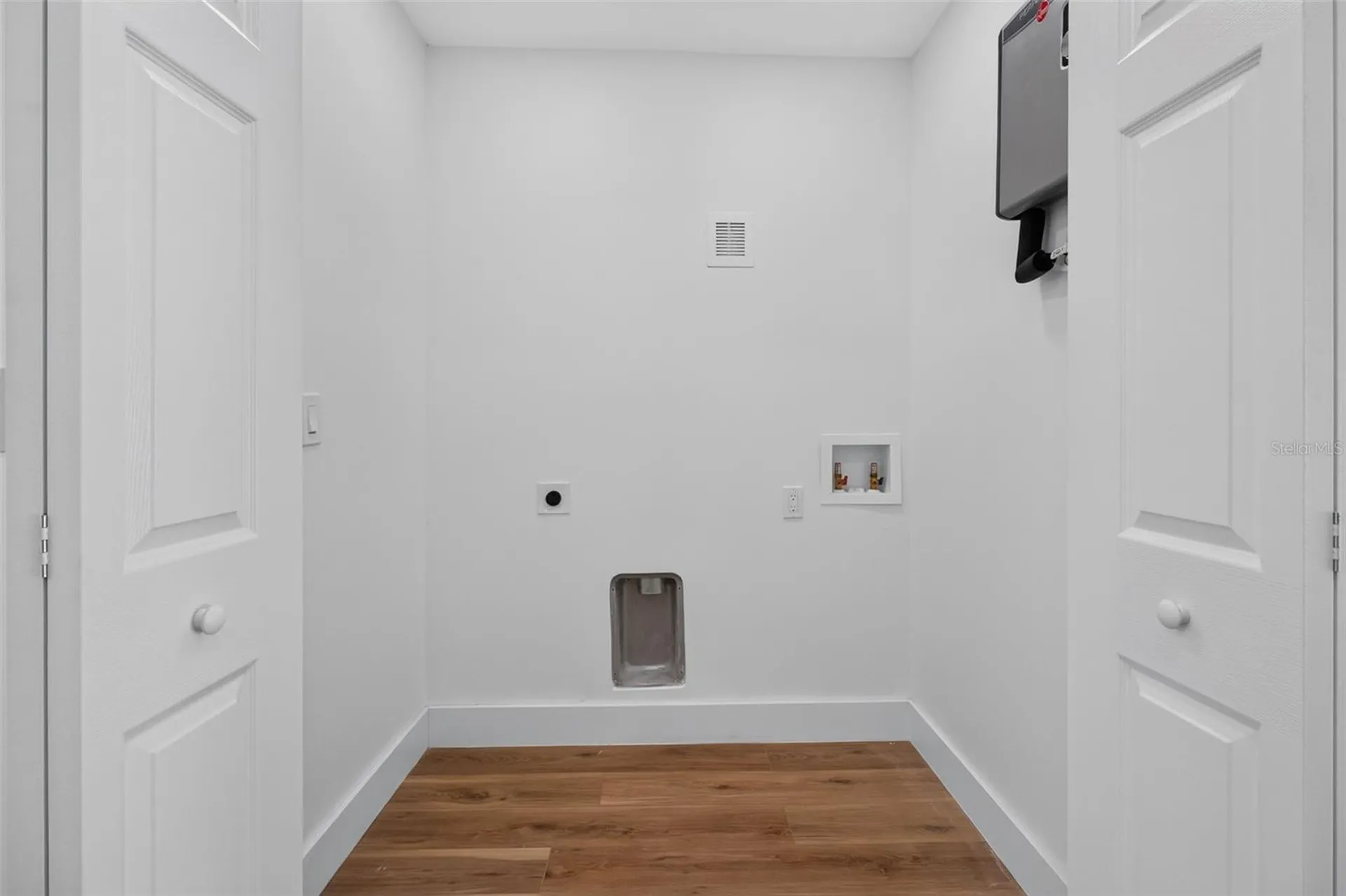106 Melody Lane Largo FL 33771