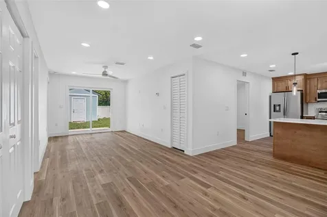 106 Melody Lane Largo FL 33771
