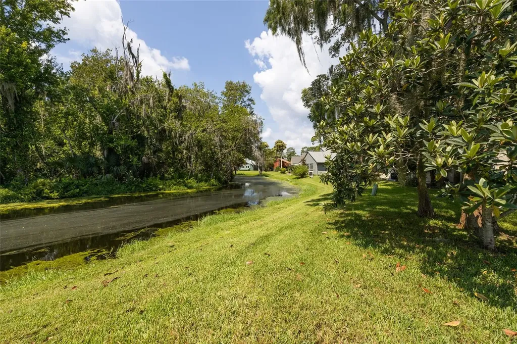 120 Gull Circle N Daytona Beach FL 32119