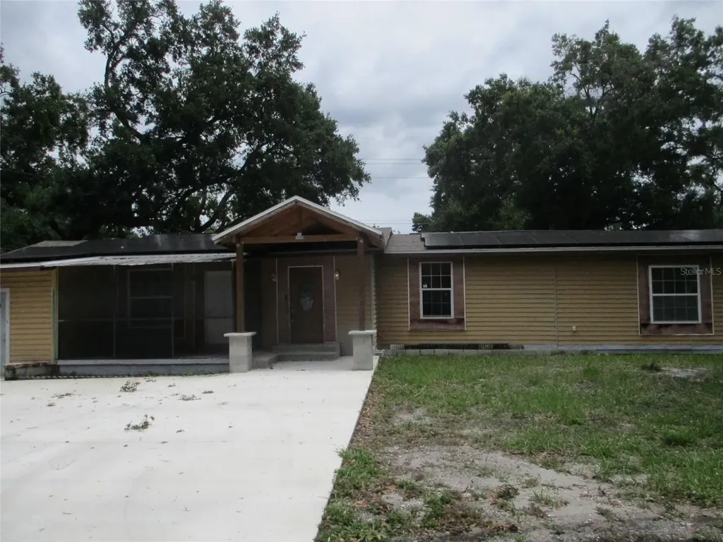 302 E 130th Avenue Tampa FL 33612