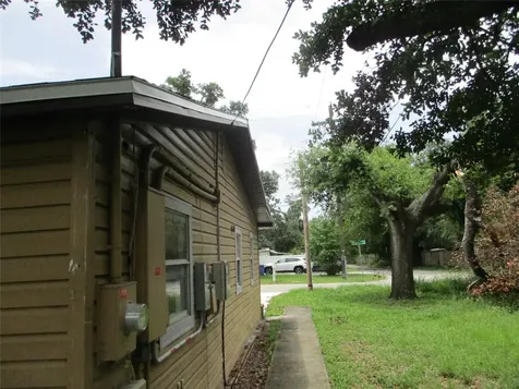 302 E 130th Avenue Tampa FL 33612