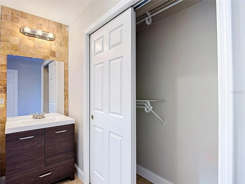1032 Hardwood Drive Valrico FL 33596