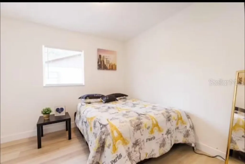 7712 Deleuil Avenue Tampa FL 33610