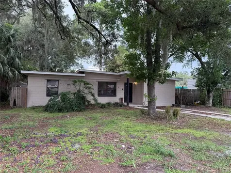 1435 Triangle Drive Mount Dora FL 32757