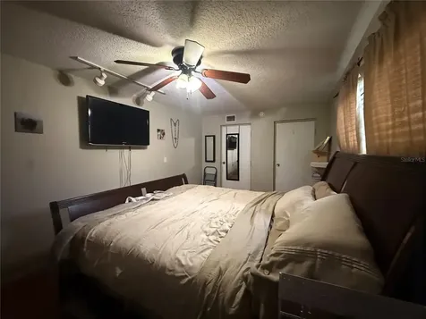 1435 Triangle Drive Mount Dora FL 32757