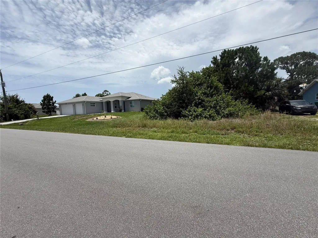 12236 Xavier Avenue Port Charlotte FL 33981