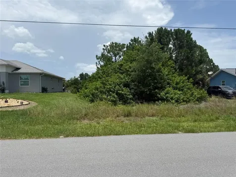 12236 Xavier Avenue Port Charlotte FL 33981