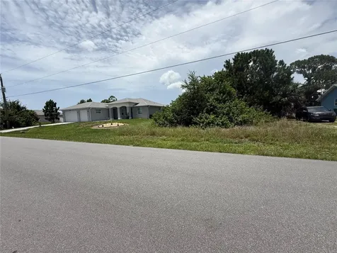 12236 Xavier Avenue Port Charlotte FL 33981