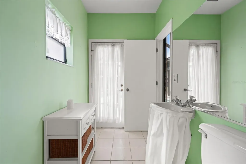 15923 Ellsworth Drive Tampa FL 33647
