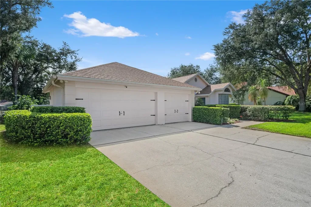 15923 Ellsworth Drive Tampa FL 33647
