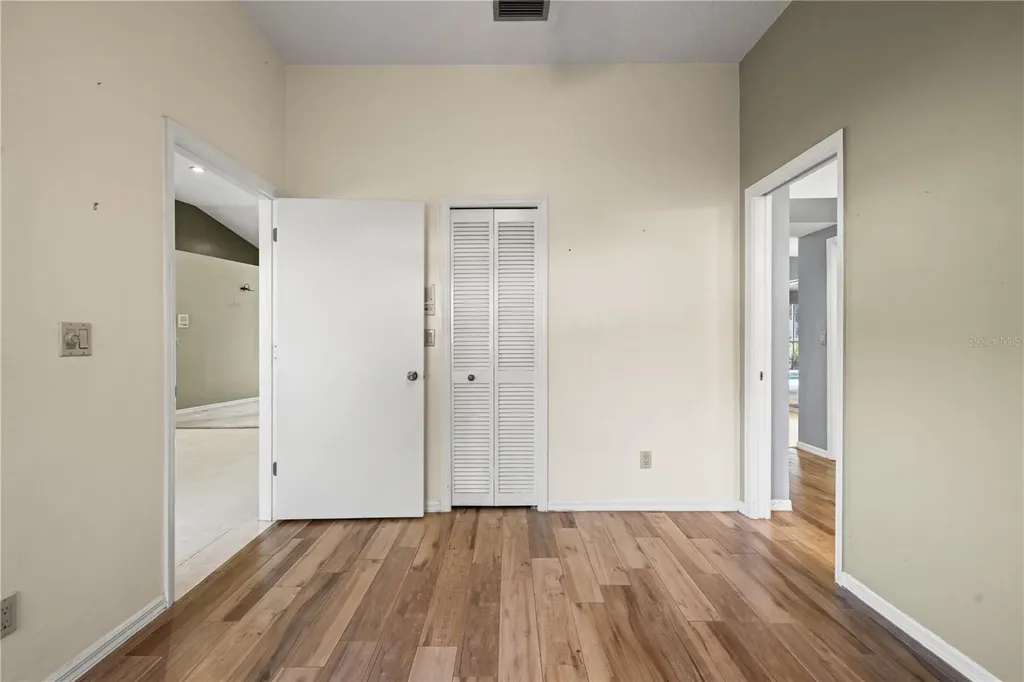 15923 Ellsworth Drive Tampa FL 33647