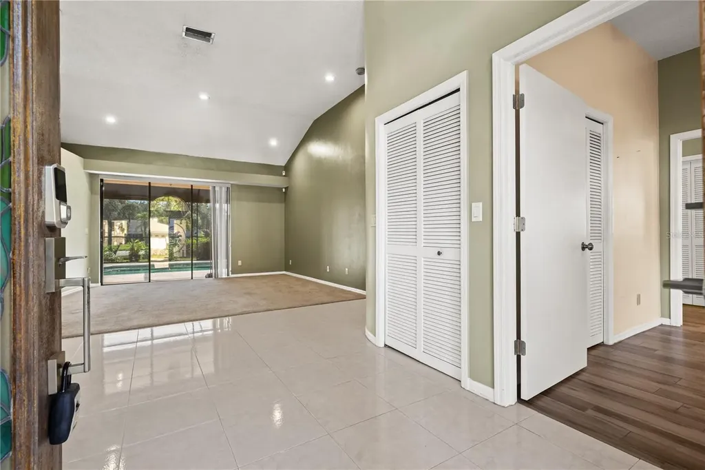 15923 Ellsworth Drive Tampa FL 33647