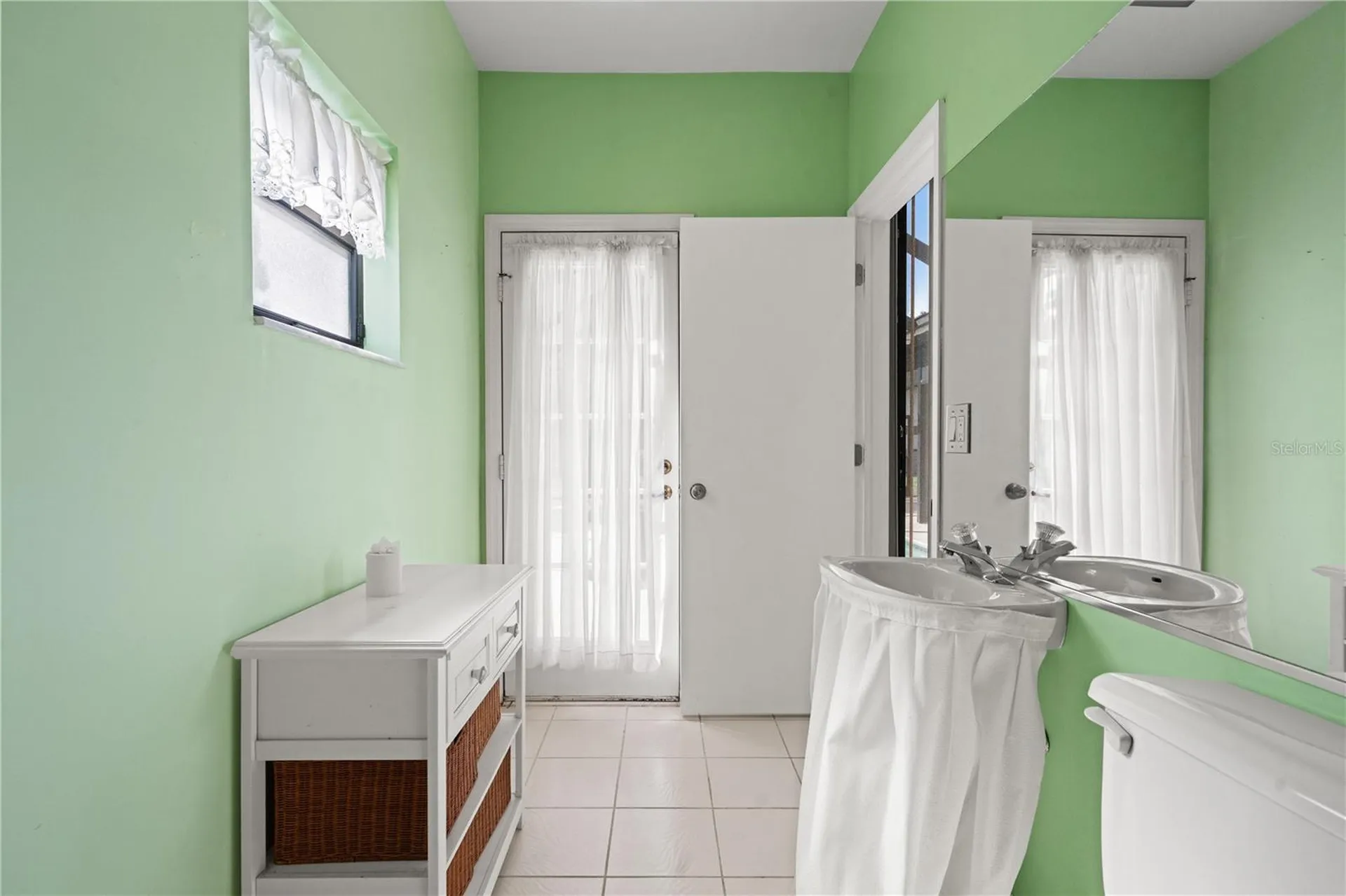15923 Ellsworth Drive Tampa FL 33647