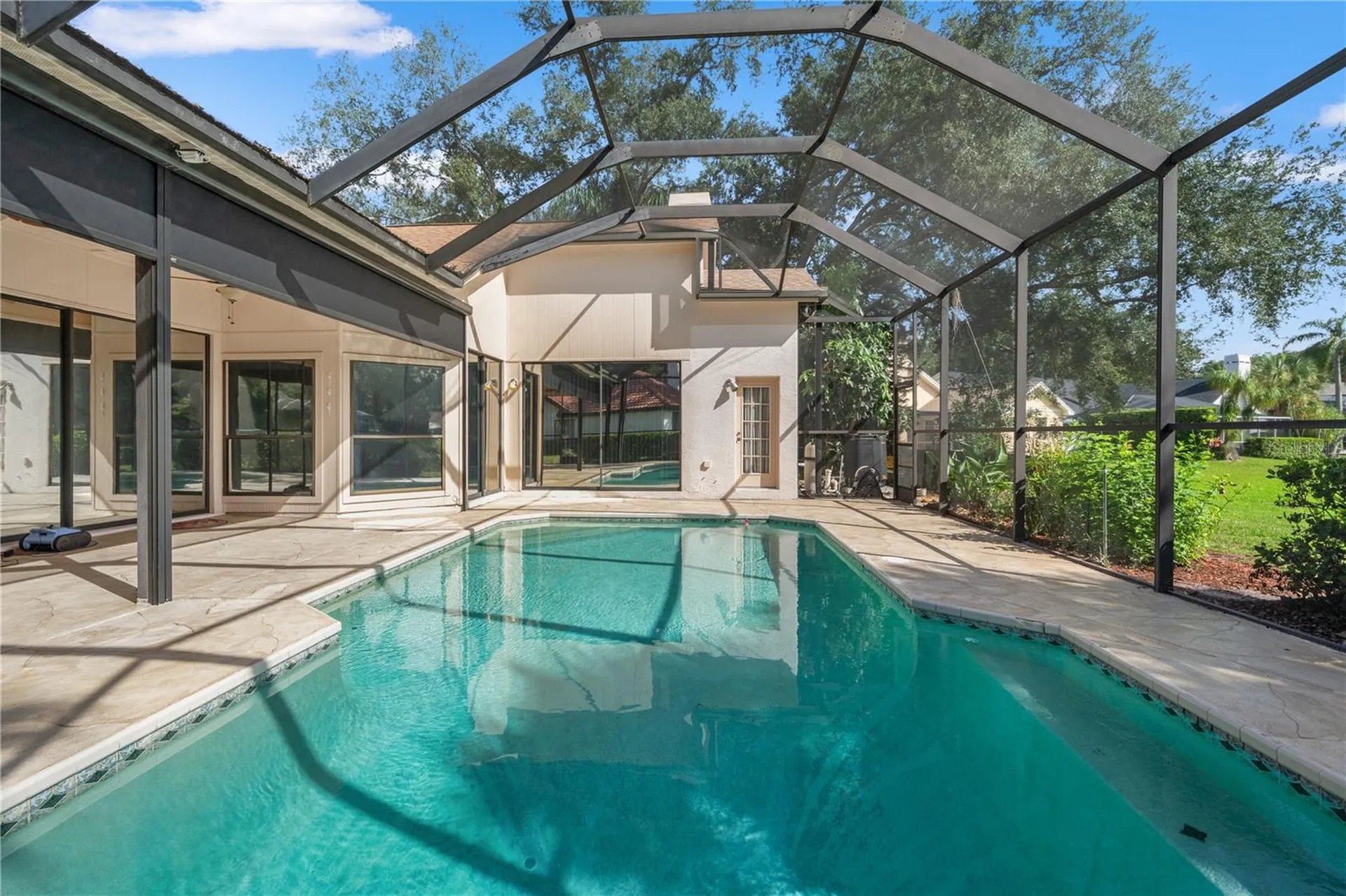 15923 Ellsworth Drive Tampa FL 33647