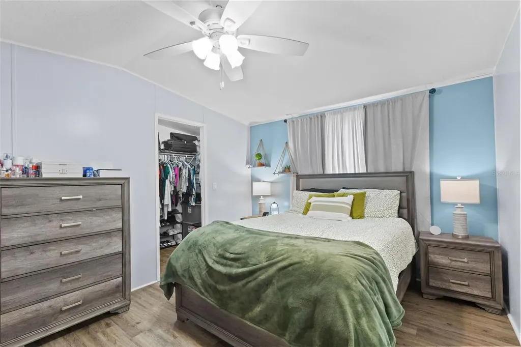 11535 Leanne Walk Tampa FL 33637