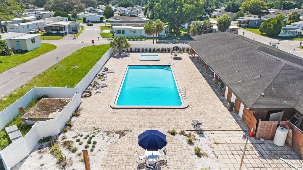 11535 Leanne Walk Tampa FL 33637