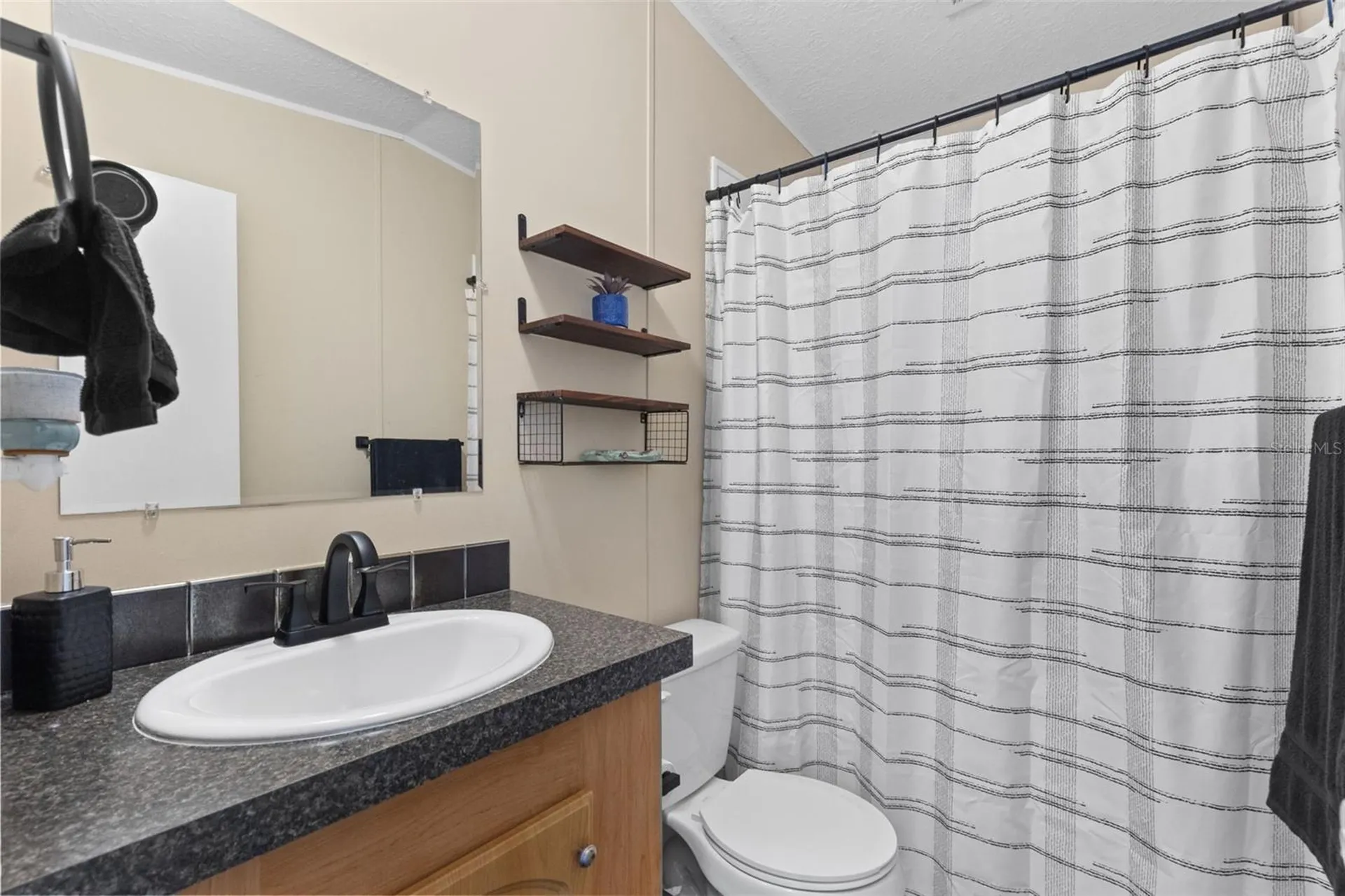 11535 Leanne Walk Tampa FL 33637