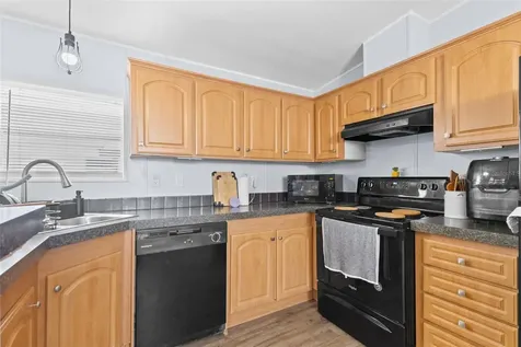 11535 Leanne Walk Tampa FL 33637