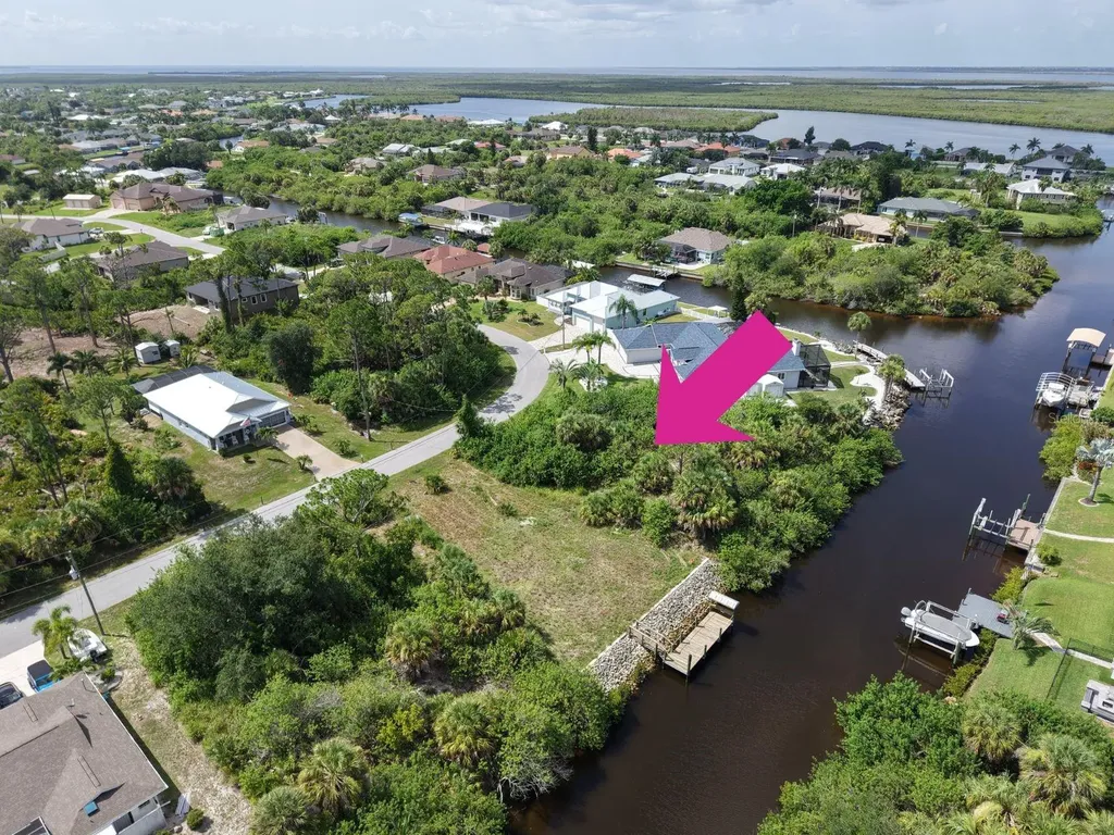 17394 Bayharbor Circle Port Charlotte FL 33948