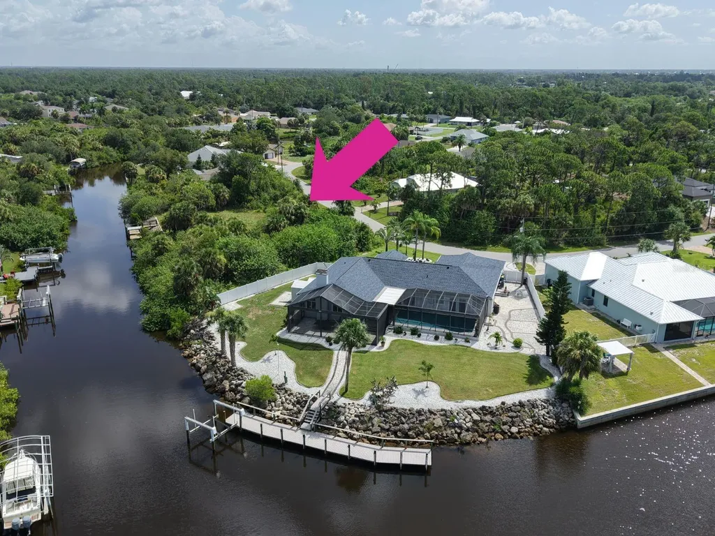 17394 Bayharbor Circle Port Charlotte FL 33948