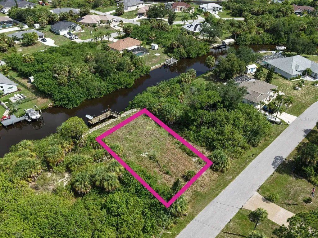 17394 Bayharbor Circle Port Charlotte FL 33948