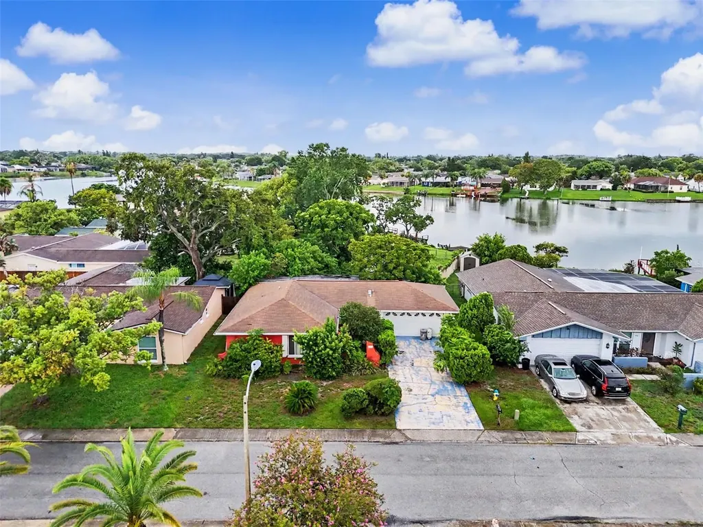 9641 Lakeside Lane Port Richey FL 34668
