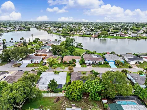 9641 Lakeside Lane Port Richey FL 34668