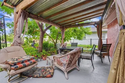 9641 Lakeside Lane Port Richey FL 34668